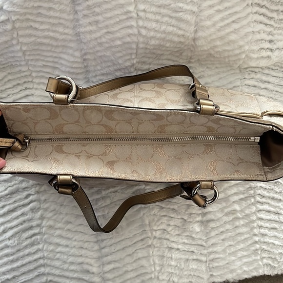 Coach F17724 Gallery Lurex Metallic Gold Khaki Tote Shoulder Bag $298 - Picture 6 of 7